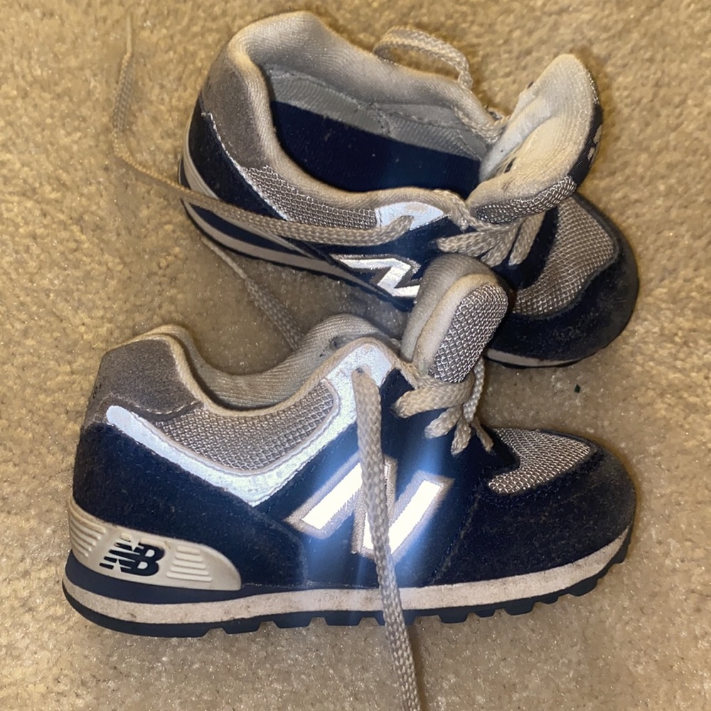 NEW BALANCE - Picture 3 of 8
